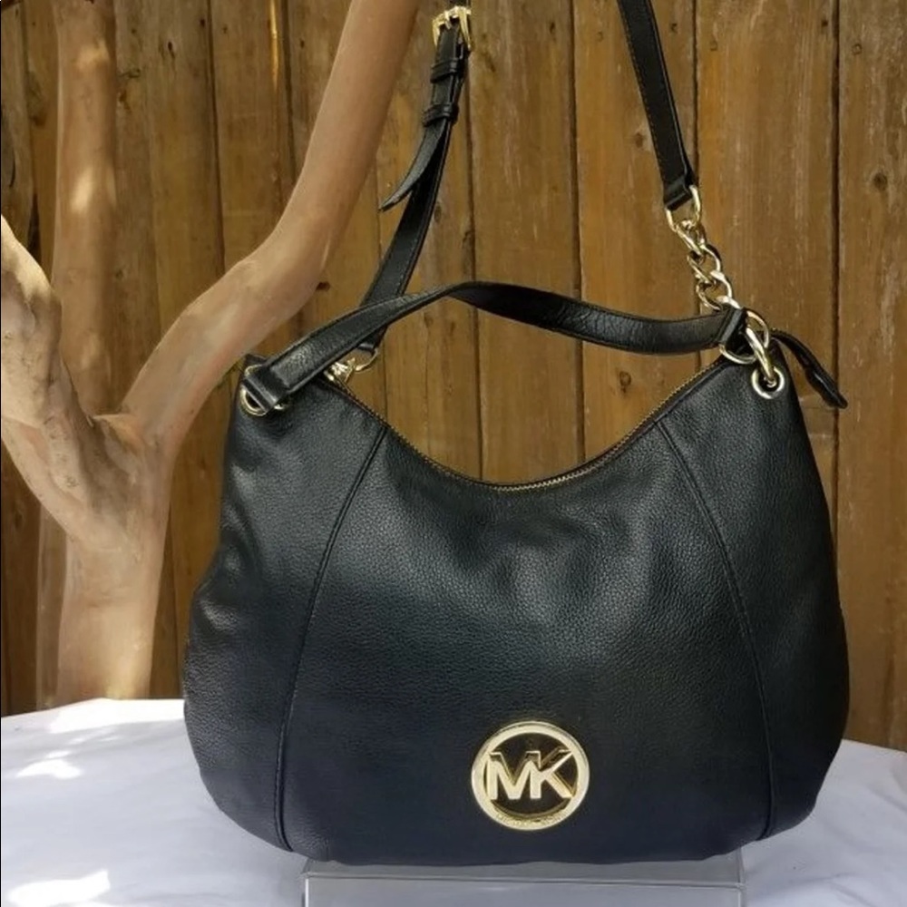 Michael Kors convertable crossbody purse